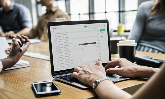 Αναπτυξιακό νομοσχέδιο: Σε μαύρη λίστα οι κακοί εργοδότες - Τι αλλάζει στα εργασιακά