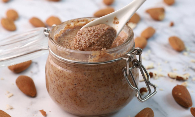 Συνταγή για πεντανόστιμο βούτυρο αμυγδάλου