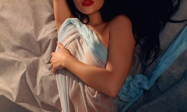 «Φωτιά» η Κάιλι Τζένερ στο νέο εξώφυλλο του Playboy