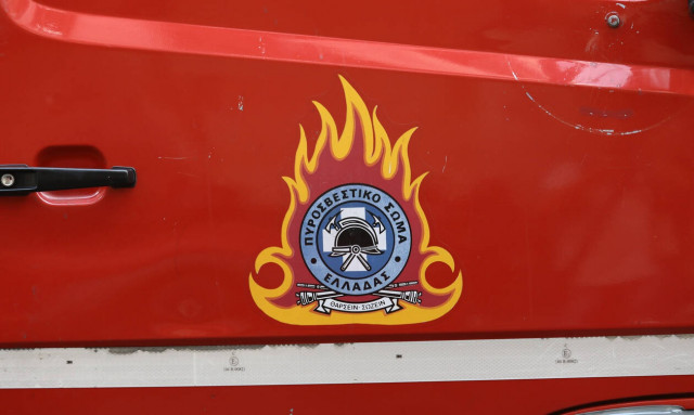 Φωτιά ΤΩΡΑ: Μεγάλη πυρκαγιά στο Λαύριο - Εκκενώνονται κατοικίες