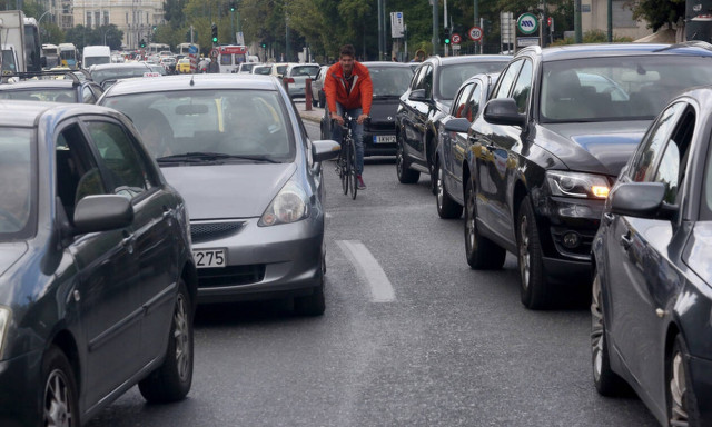 Γαλάτσι: Κυκλοφοριακό «χάος» - Έσπασε αγωγός ύδρευσης