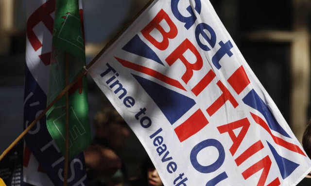 Αντίστροφη μέτρηση για το Λoνδίνο: «Ορόσημο» η Σύνοδος Κορυφής για το Brexit – Τι λέει η Κομισιόν 