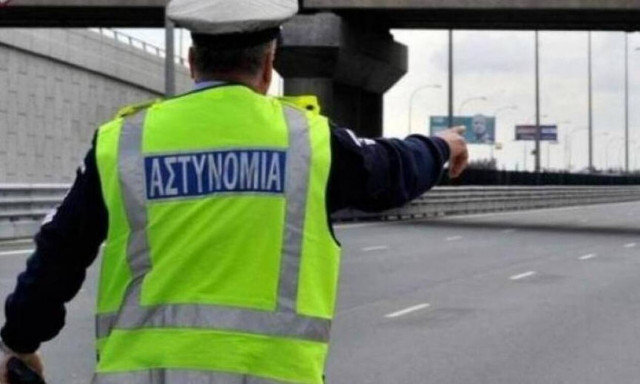 Θα κόβουν πρόστιμα μέσω μισθού; - Εξελίξεις στη Βουλή