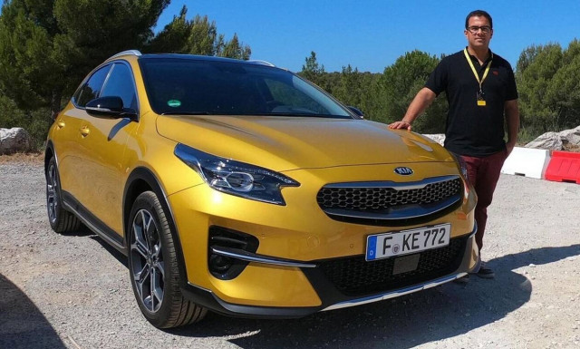 Ένας Έλληνας αποκαλύπτει τα μυστικά του νέου Kia XCeed (vid)