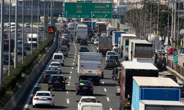 Απόσυρση αυτοκινήτων: Μειωμένα τέλη και επιδοτήσεις για την αγορά νέων «καθαρών» ΙΧ 