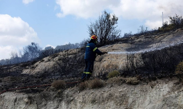 Φωτιά ΤΩΡΑ στην Κάλυμνο