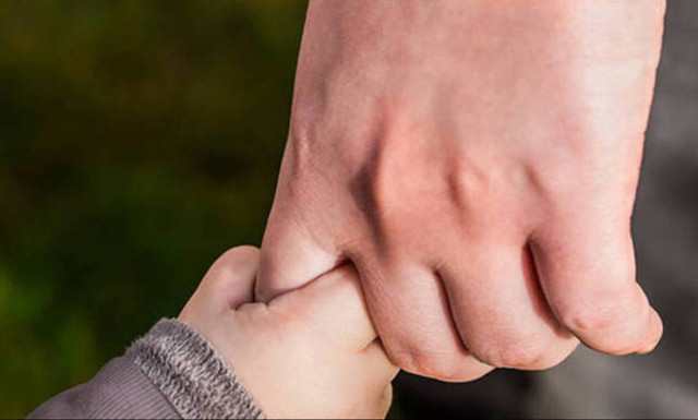 Λευκωσία: «Κάποιοι βλέπουν περίεργα» - Πώς έμαθε ότι το παιδί της έχει αυτισμό, ο αγώνας & το μήνυμα