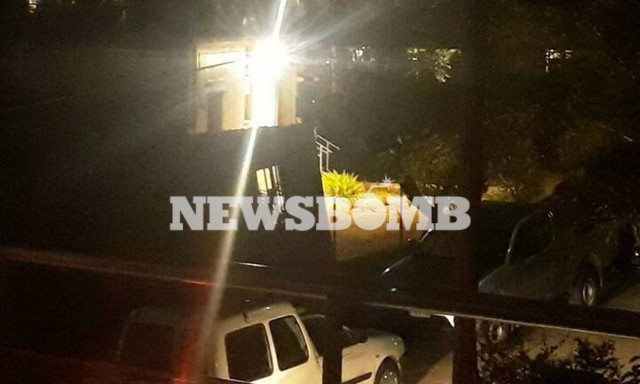 Συναγερμός στα Μελίσσια - Βρέθηκαν χειροβομβίδα και όπλο σε μονοκατοικία