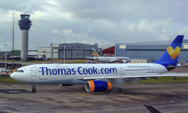 Η Thomas Cook κήρυξε πτώχευση - Χιλιάδες ταξιδιώτες παραμένουν αποκλεισμένοι