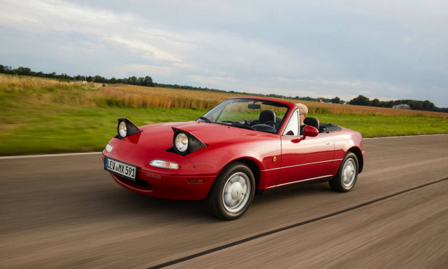 Η αναπαλαίωση του Mazda MX-5 της 1ης γενιάς στην Ιαπωνία δεν είναι για όλους