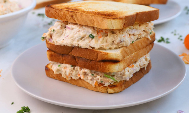 Φτιάξτε νόστιμη και εύκολη τονοσαλάτα