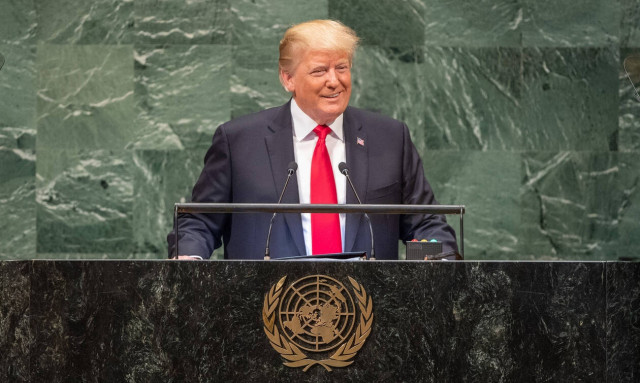 Τραμπ: Τέλος στην έρευνα - Ο πληροφοριοδότης του μάρτυρα δημοσίου συμφέροντος μοιάζει με κατάσκοπο