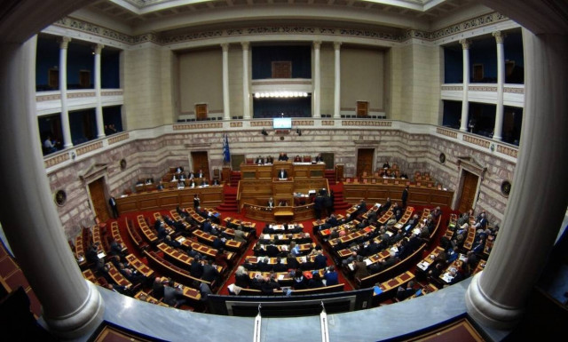 Αυτά είναι τα πόθεν έσχες των πολιτικών αρχηγών - Τι δηλώνουν Μητσοτάκης και Τσίπρας 