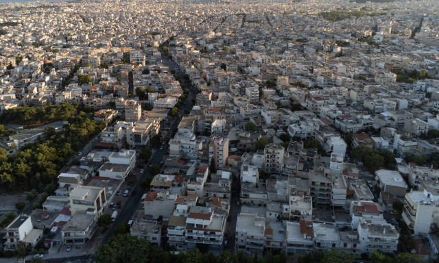 Ακίνητα: Πώς θα πληρώσετε λιγότερο φόρο έως και 1.160 ευρώ