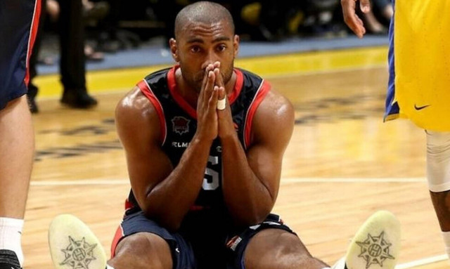 Ατυχία για Γκρέιντζερ: Τραυματίστηκε και έβαλε τα κλάματα (video)