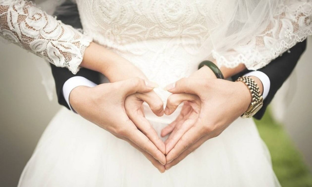 Κακός χαμός σε γάμο στην Λάρισα – Έφυγε κλαίγοντας η νύφη (pics)