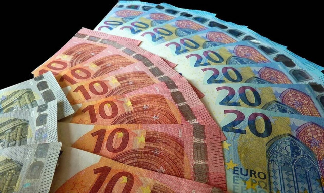 Αύριο πληρώνονται δόσεις ΕΝΦΙΑ και φόρου εισοδήματος