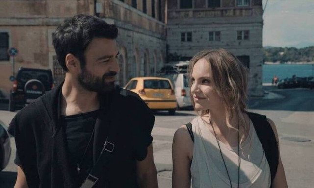 8 Λέξεις: Ο εκβιασμός που θα φέρει τα πάνω- κάτω