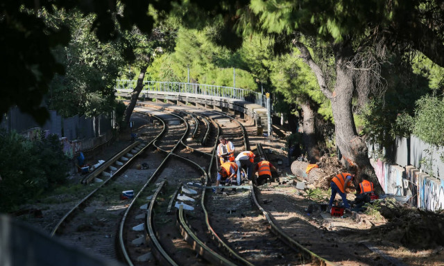 Metro line 1 services between IRINI-KIFISSIA temporarily suspended due to fallen tree