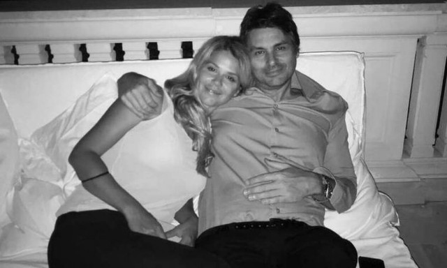 Νίκος Κριθαριώτης: Ο λαμπερός γάμος του στην Μύκονο και η αδημοσίευτη φωτογραφία