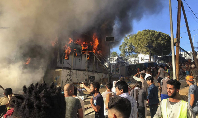 Μόρια ώρα μηδέν: Πώς φτάσαμε στην τραγωδία με τους δύο νεκρούς – Η επόμενη μέρα