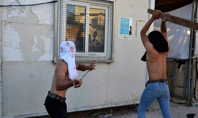 Τραγωδία στην Μόρια: Θα μας πει κάποιος επίσημα και υπεύθυνα πόσοι είναι οι νεκροί; 