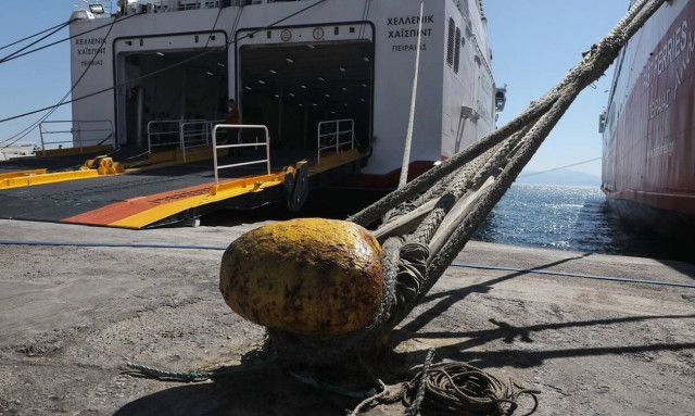 Παράνομη κρίθηκε η 24ωρη απεργία ναυτεργατικών σωματείων – Τι απαντούν