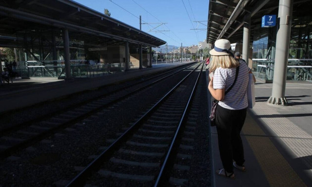 Απεργία 2 Οκτωβρίου: «Χειρόφρενο» για 24 ώρες και στον ΗΣΑΠ - Δείτε αναλυτικά ποιοι απεργούν