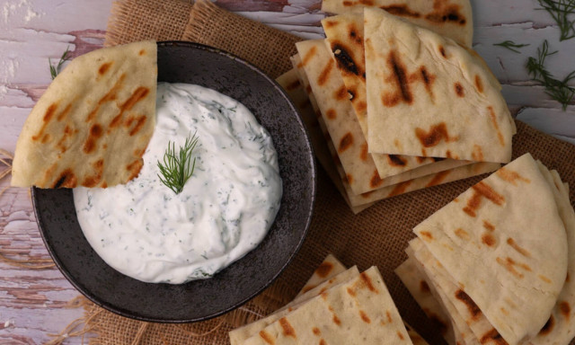 Η συνταγή της ημέρας: Πίτες για σουβλάκια