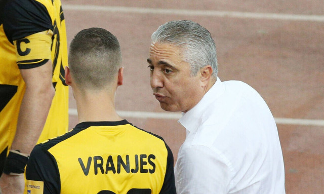 ΑΕΚ: Ο «πονοκέφαλος» του Κωστένογλου για Βράνιες (photos)