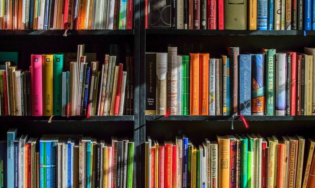 ΟΠΕΚΑ: Από σήμερα η διάθεση βιβλίων σε δικαιούχους