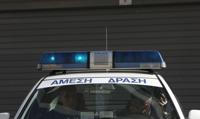 Συναγερμός στα Μελίσσια για μαυροντυμένο άνδρα