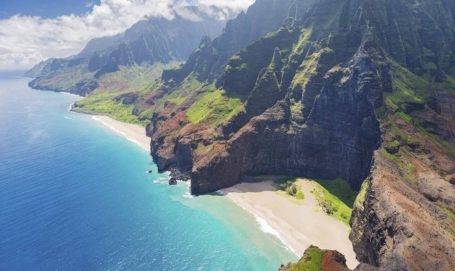 Niihau Island: Το απαγορευμένο νησί της Hawaii