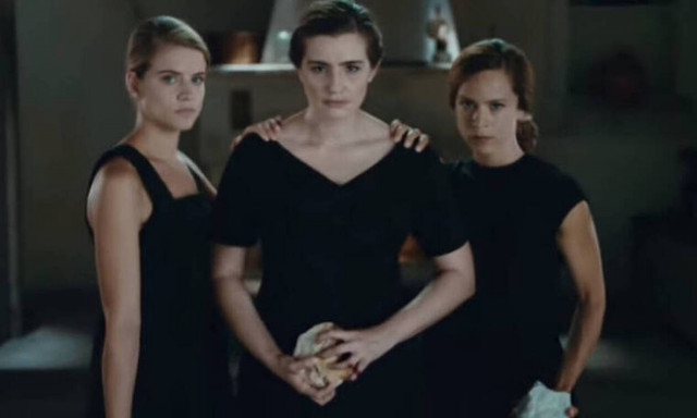 Άγριες μέλισσες: Οι ενοχές «βουλιάζουν» τις τρεις αδελφές