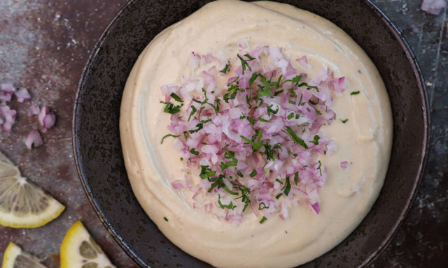 Σήμερα φτιάξτε κυπριακή ταχινοσαλάτα