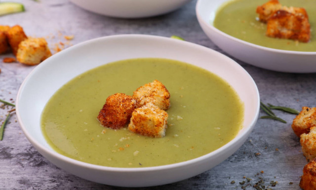 Η αλμυρή συνταγή της ημέρας: Σούπα με κολοκυθάκια