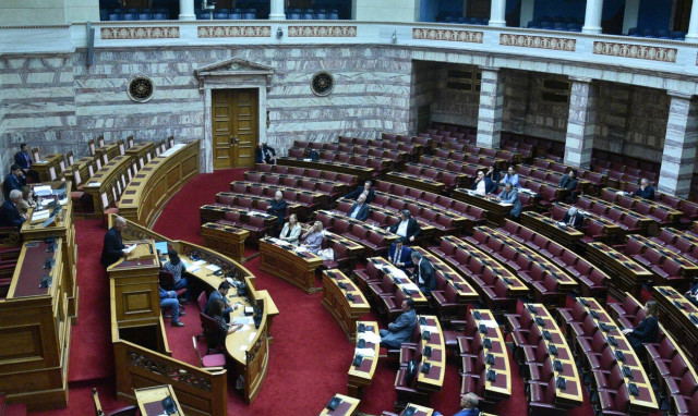 Προανακριτική για Παπαγγελόπουλο: LIVE η συζήτηση στην Ολομέλεια της Βουλής