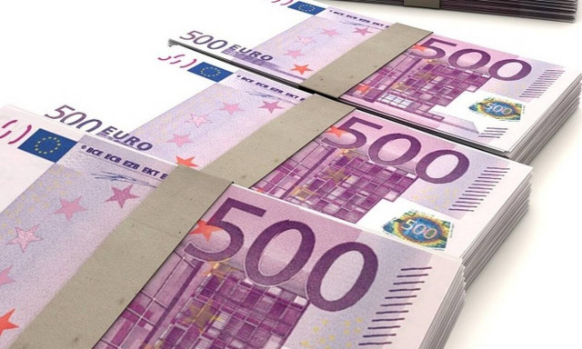 ΕΦΚΑ: Επιστρέφει λεφτά - Δείτε ποιοι και πόσα θα πάρουν