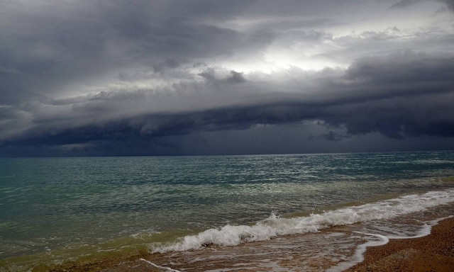 Εντυπωσιακές εικόνες από την κακοκαιρία των προηγούμενων ημερών (pics&vid)