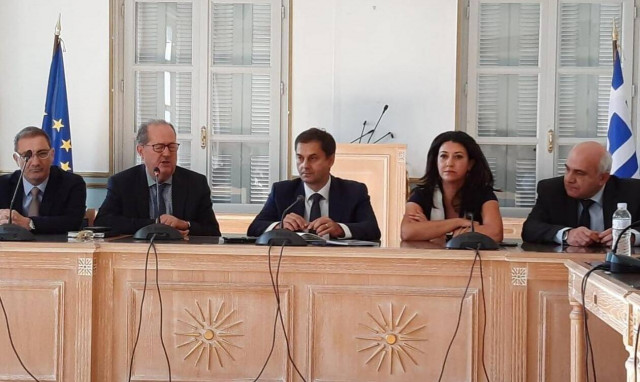 Θεοχάρης: Το υπουργείο Τουρισμού θα είναι αρωγός της Περιφέρειας