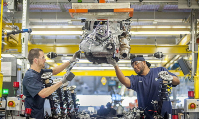 Κύμα απολύσεων σε μεγάλες αυτοκινητοβιομηχανίες