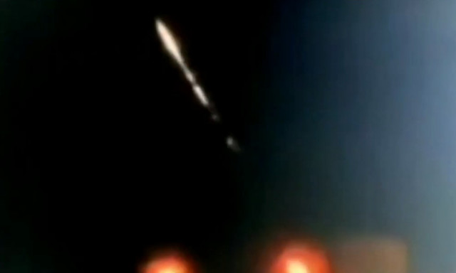 Έγινε η νύχτα… μέρα: Μυστηριώδες φαινόμενο στον ουρανό τρομάζει τους κατοίκους