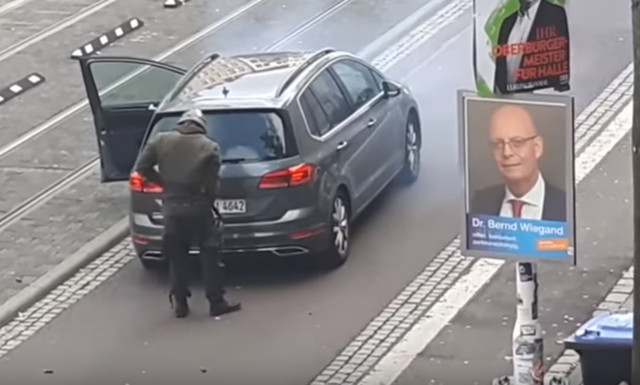 Παραδέχθηκε το έγκλημά του, αλλά και τα ακροδεξιά του κίνητρα ο δράστης της επίθεσης στο Χάλε