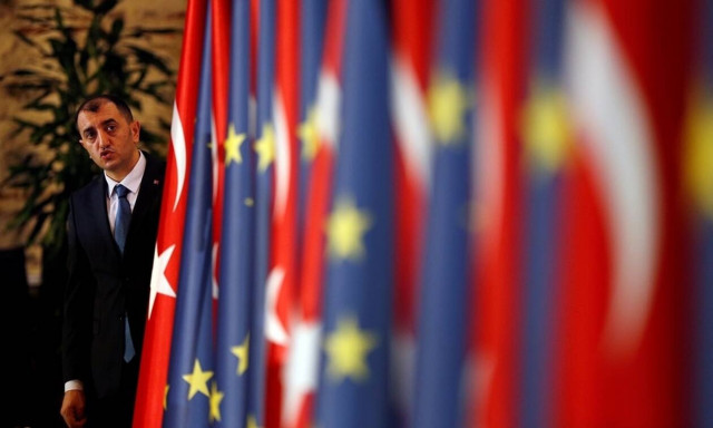 Κυρώσεις και εμπάργκο όπλων: Έρχεται ευρωπαϊκή «απάντηση» στην τουρκική εισβολή στη Συρία 