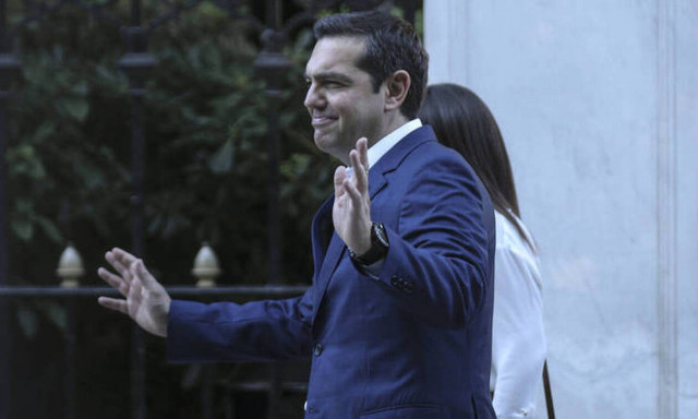 Τσίπρας: Ίσως πρέπει να δώσω διευθύνσεις και ονόματα για τα όσα διαδραματίστηκαν το 2015 