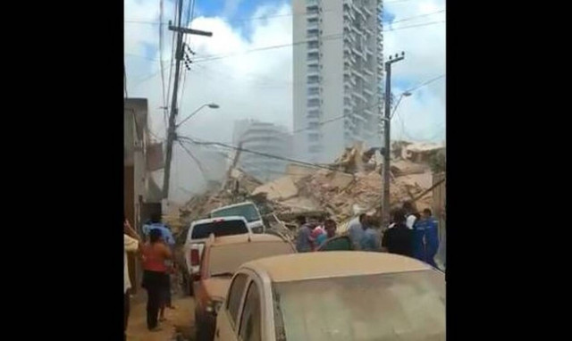 Τραγωδία στη Βραζιλία: Κατέρρευσε επταώροφο κτήριο - Τουλάχιστον ένας νεκρός (vids)