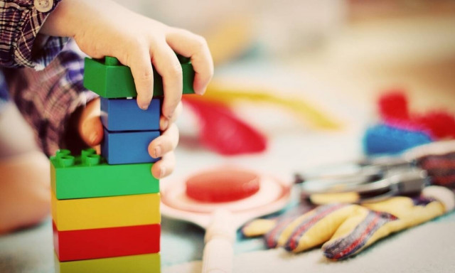 «Δεν πέθανε από πνιγμό» απαντά ο παιδικός σταθμός για το 2,5 ετών αγοράκι (vid)