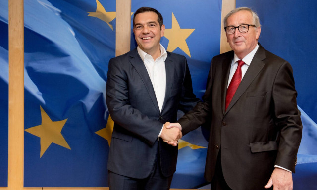 Τσίπρας σε Γιούνκερ: Να αρχίσουν οι ενταξιακές διαπραγματεύσεις με τα Σκόπια