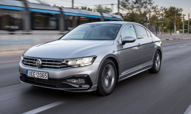 Γιατί η VW αναβάθμισε τα ηλεκτρονικά του ανανεωμένου VW Passat;