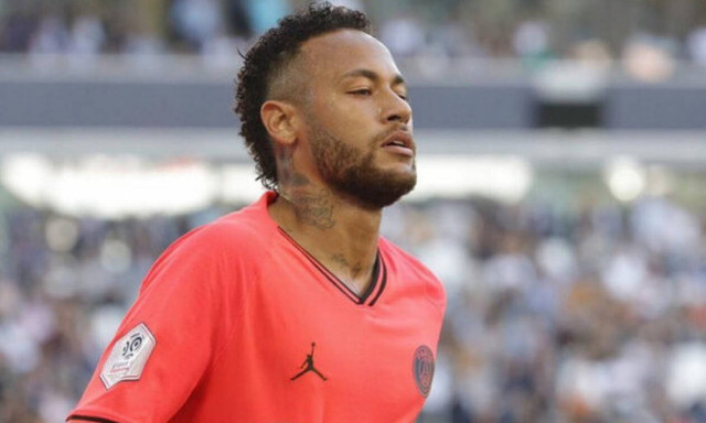 Νέο αμόρε για τον Νεϊμάρ - Αυτή είναι η τραγουδίστρια που του πήρε το μυαλό (pics)